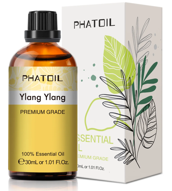 Flacon d’huile essentielle d’ylang-ylang Phatoil 30 ml, couleur jaune légèrement foncé
